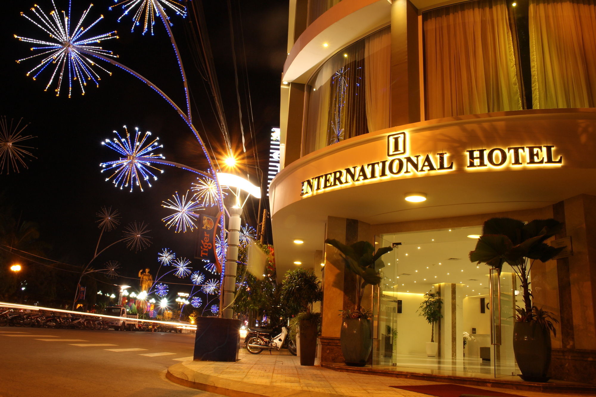International Hotel Кантхо Экстерьер фото
